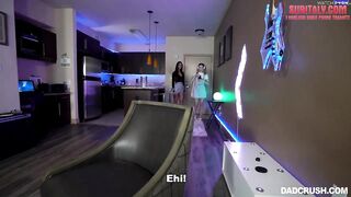 Anastasia Knight e Eliza Ibarra - Convididere il cazzo di papà 1 Parte Sub ita