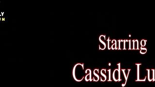 Premium Cassidy Luxe - Matrigna dice “Ora sei l’uomo di casa” e si fa scopare dal figliastro Sub ita