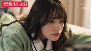 Amica d'infanzia mostra mutandine e fa perdere verginità al nerd Parte 1