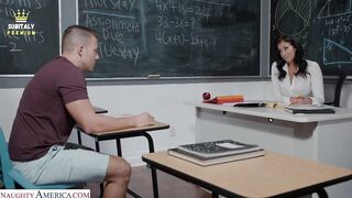 Premium Reagan Foxx - Prof tettona si fa scopare dallo studente in aula Sub ita