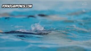 Coach di Nuoto Si Fanno scopare e Riempire di Sborra dallo Studente Jav Sub ita