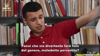 Premium Skylar Vox - Ragazza Punisce il Pervertito che le Scattava Foto Sub ita